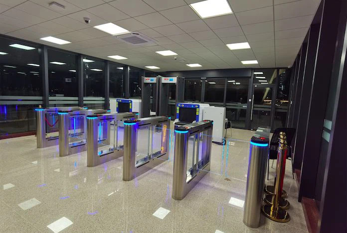 China Shenzhen Futian Immigration Inspection Station Security Turnsitle Project