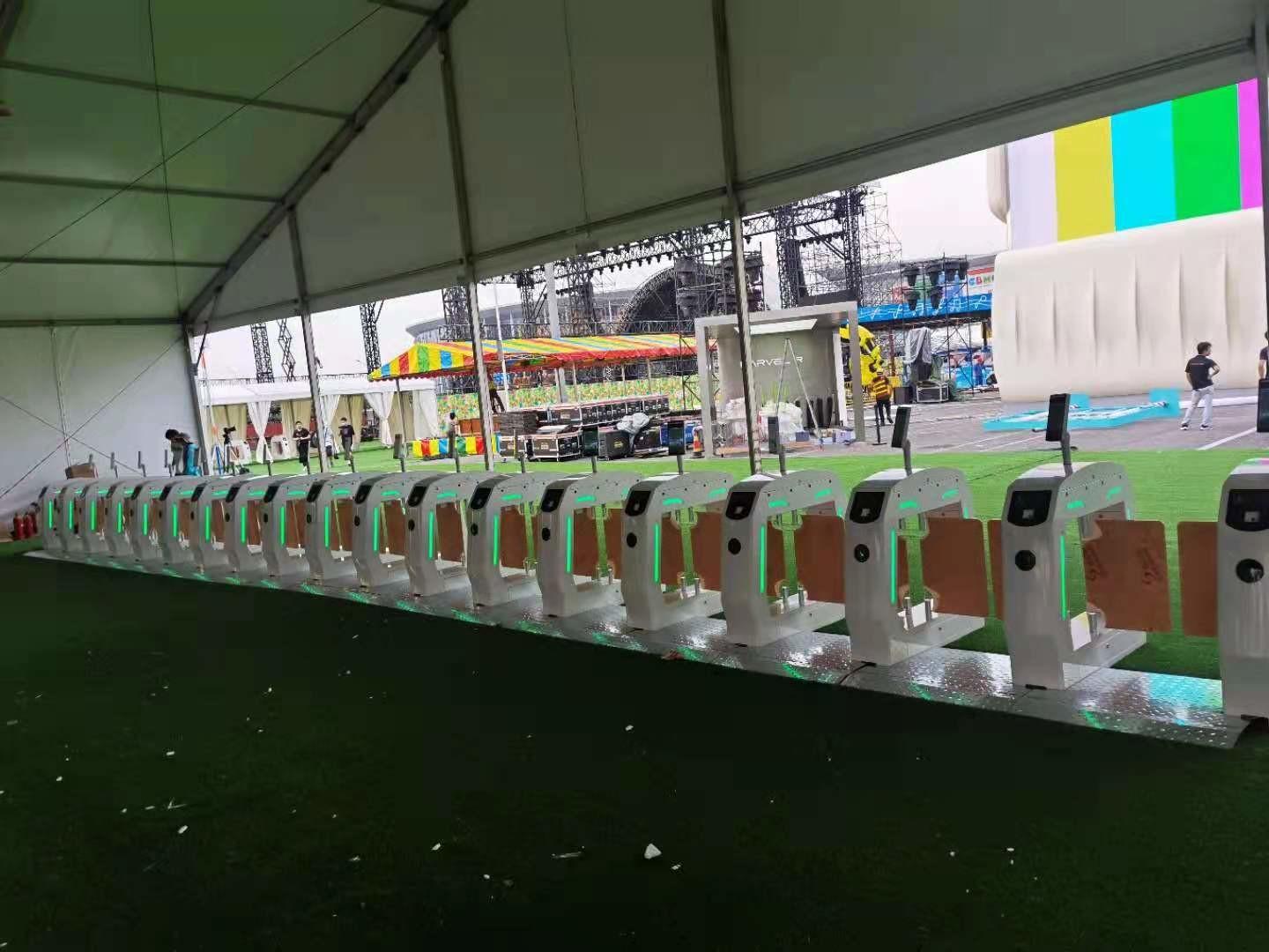 Outdoor Swing Barrier In Shanghai Amusement Park