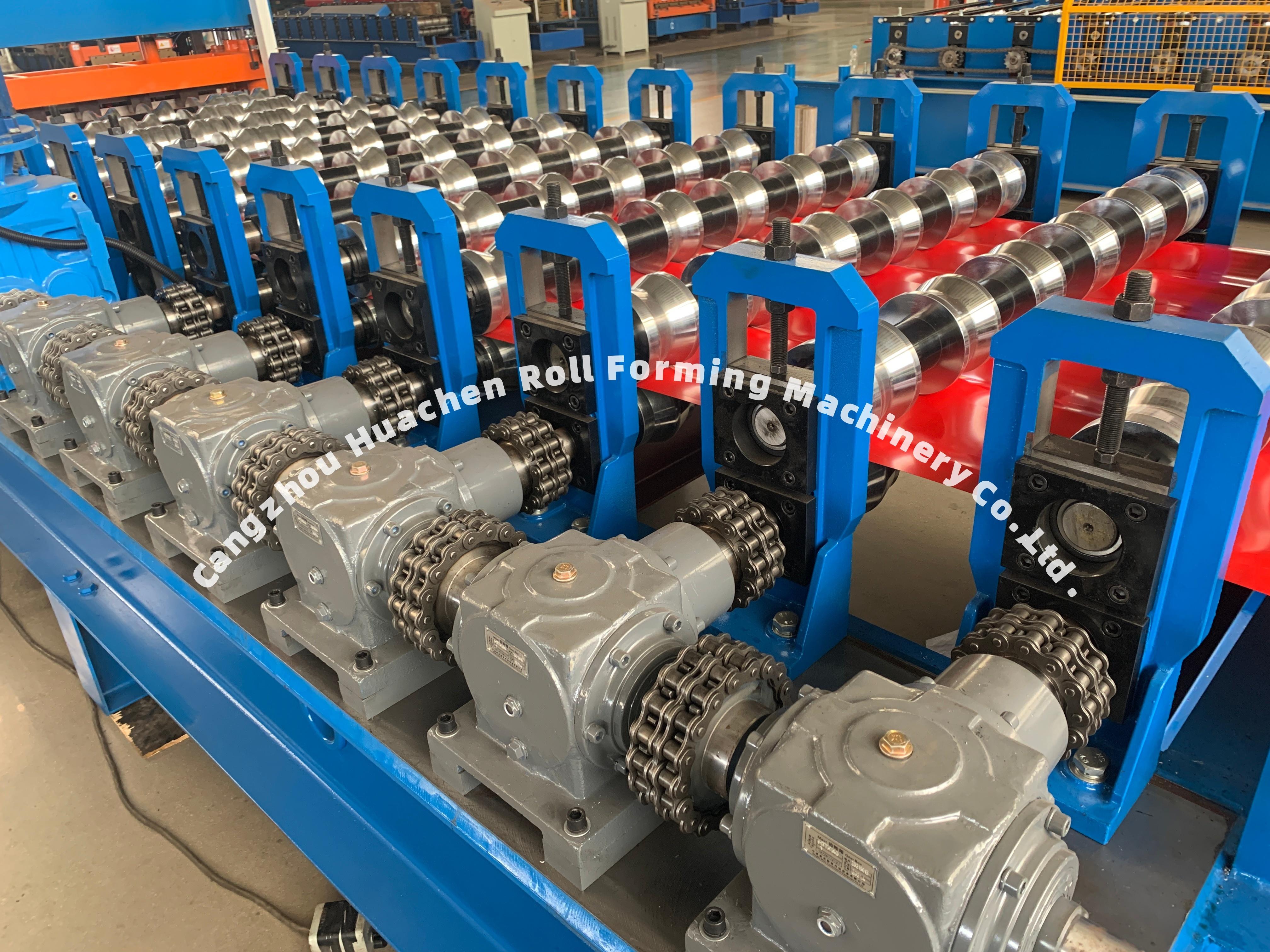 The Difference Between Gearbox-Driven And Chain-Driven Roll Forming Machines