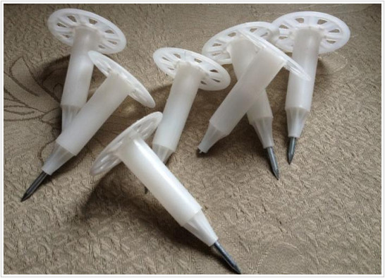 Insulation nail