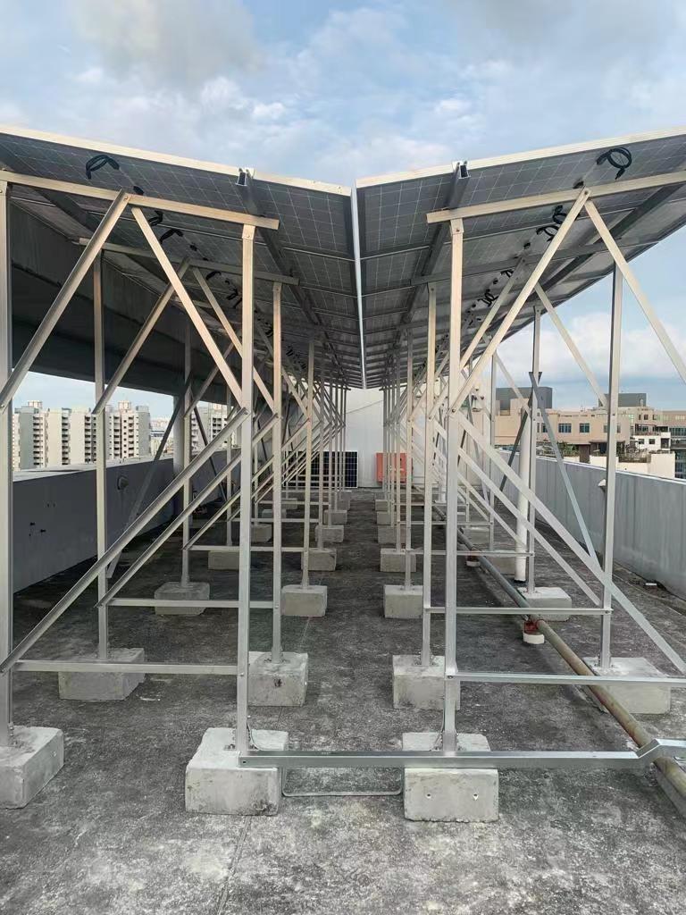 Flat roof mounting system in Singapore
