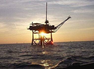 Filtration in the field of petrochemicals