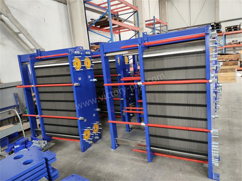 What is the working principle of plate heat exchanger in HVAC circulating water heating process?