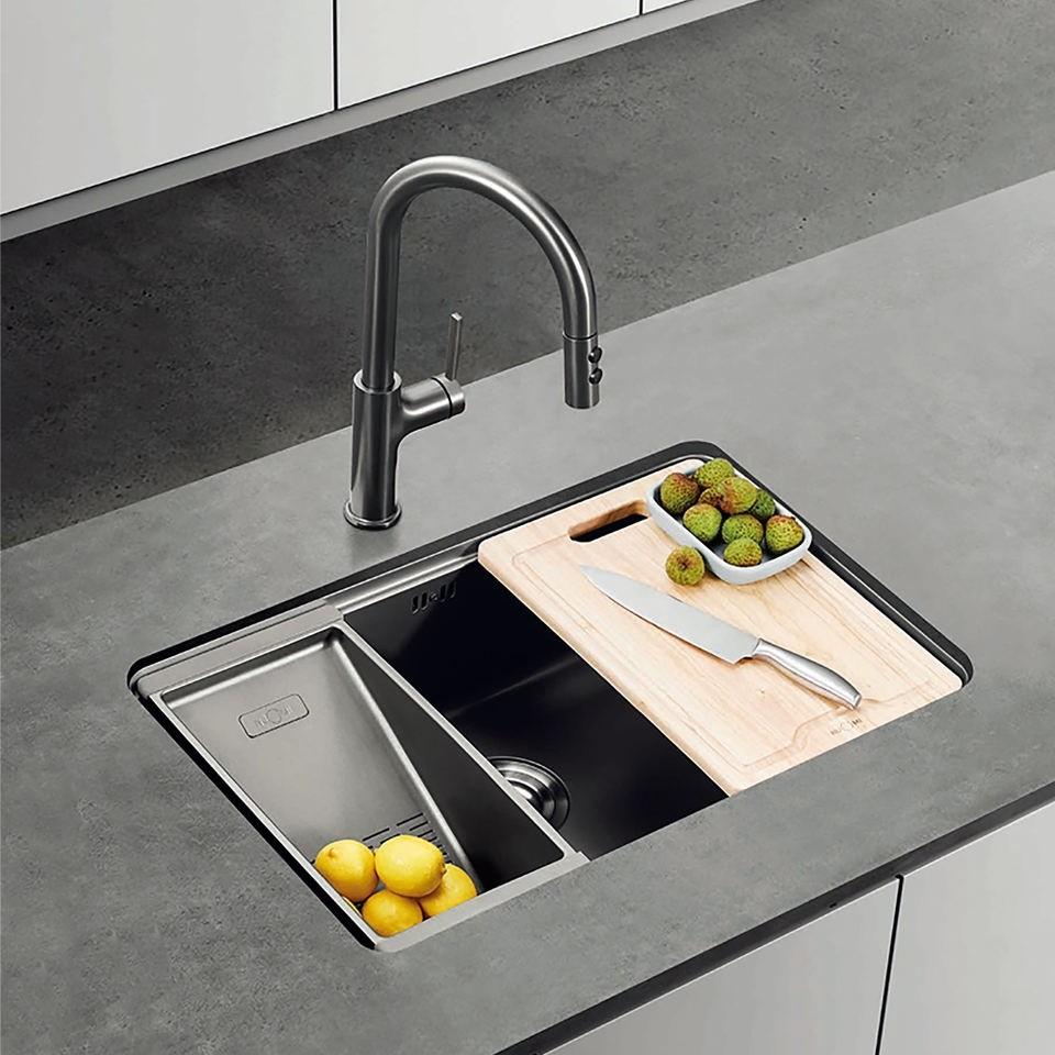 Advantages of stainless steel faucets