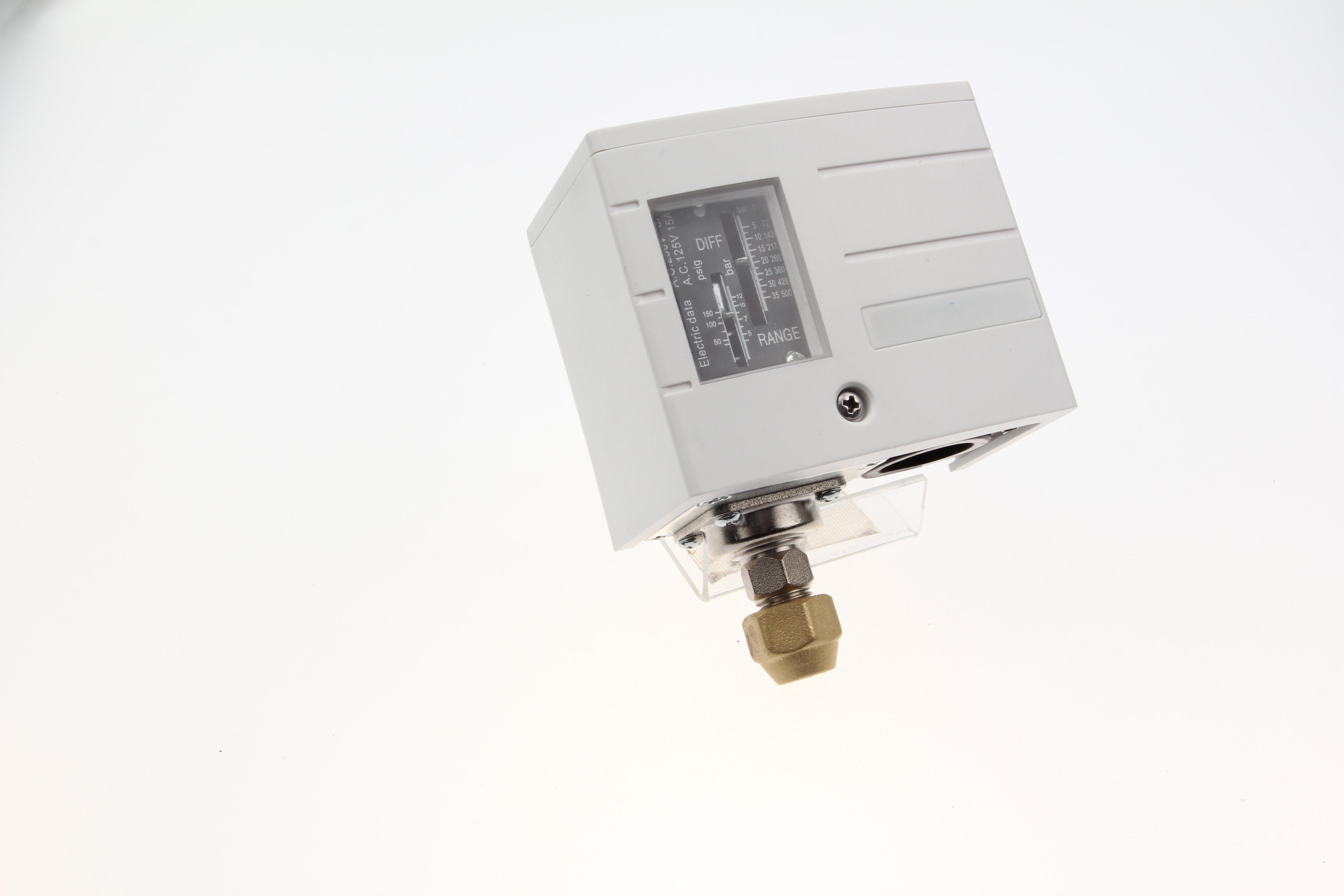 How does a pressure controller work?