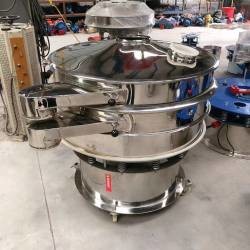 Machine suitable for sieving baobab flour
