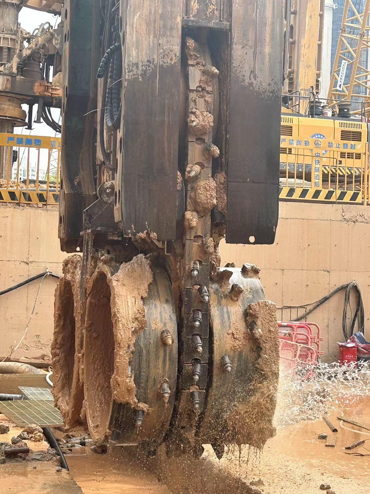 Slot milling machine