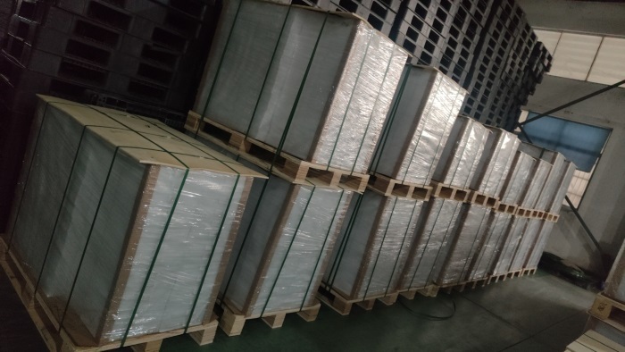 White PVC core sheet order for IC cards to Europe from Zhonglu