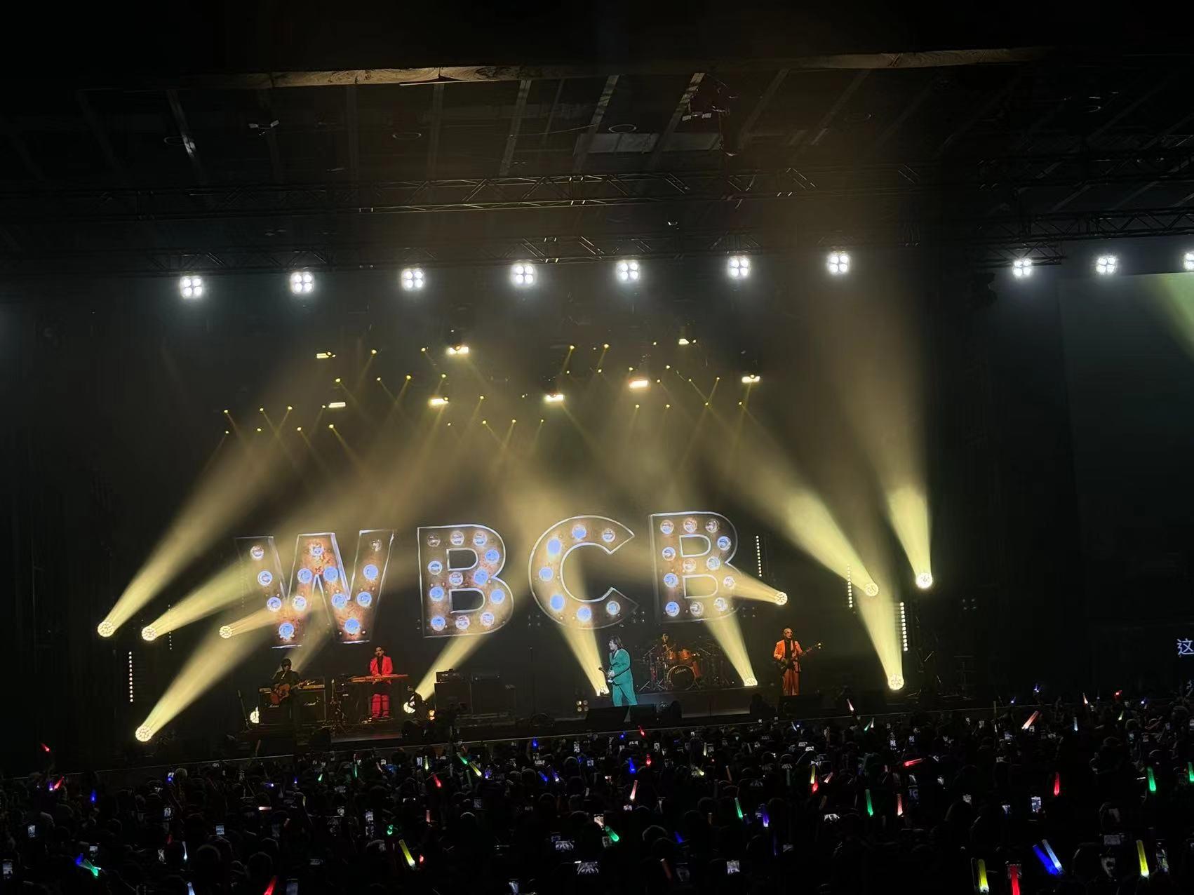 B-EYE1960 and B-EYE1940 used in Wu Bai's Concert