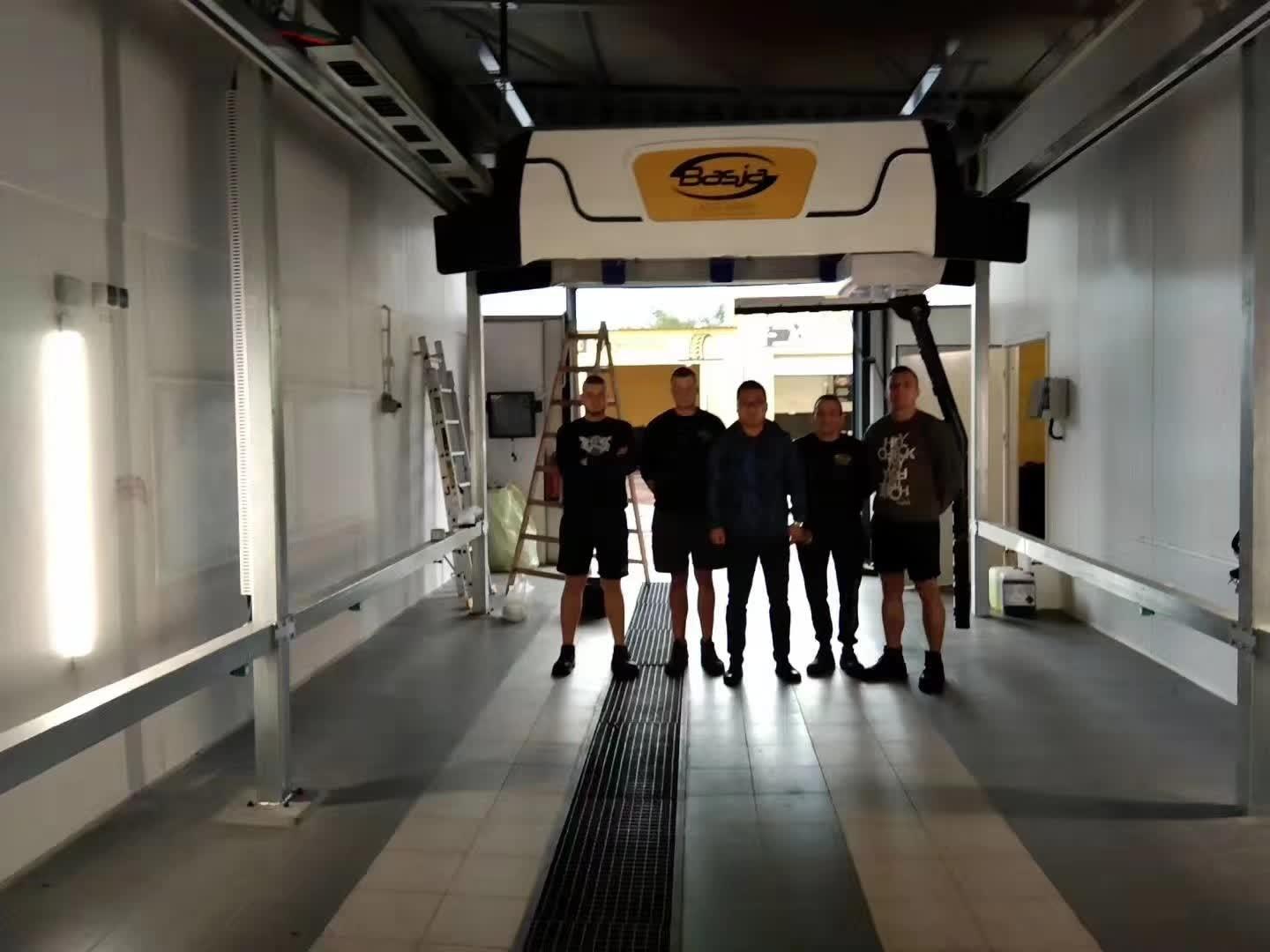 In Wroclaw, Poland,the installation and commissioning of KOLON KL-360 car wash machine has been completed!
