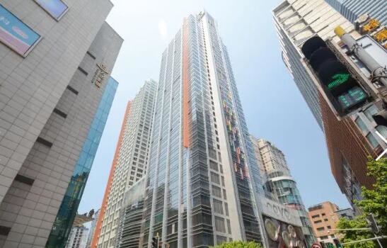 Chongqing International Trade Building It is a hard-core business center in the CBD