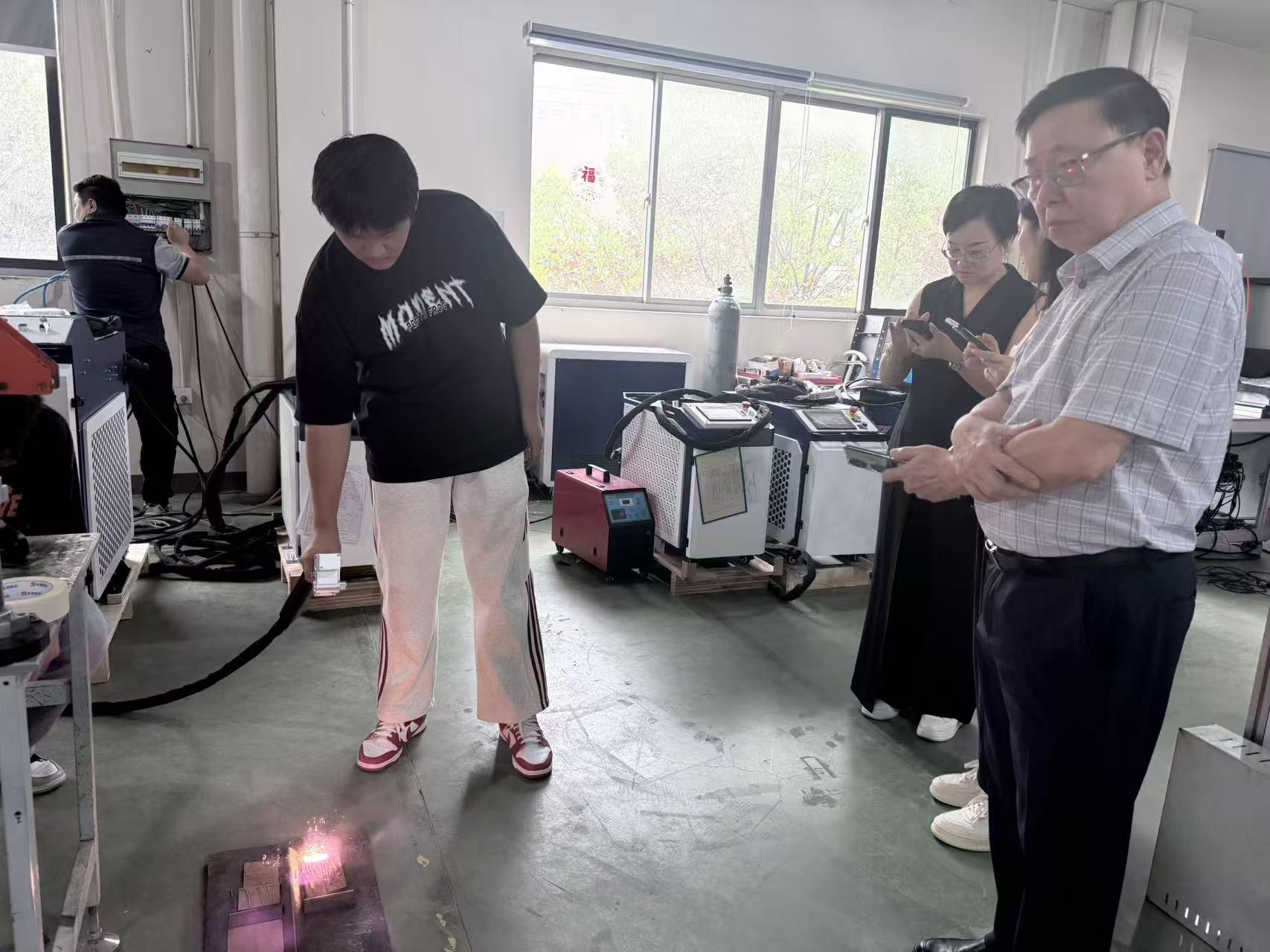 Zhejiang Customers Are Specially Invited To Visit Our Factory.