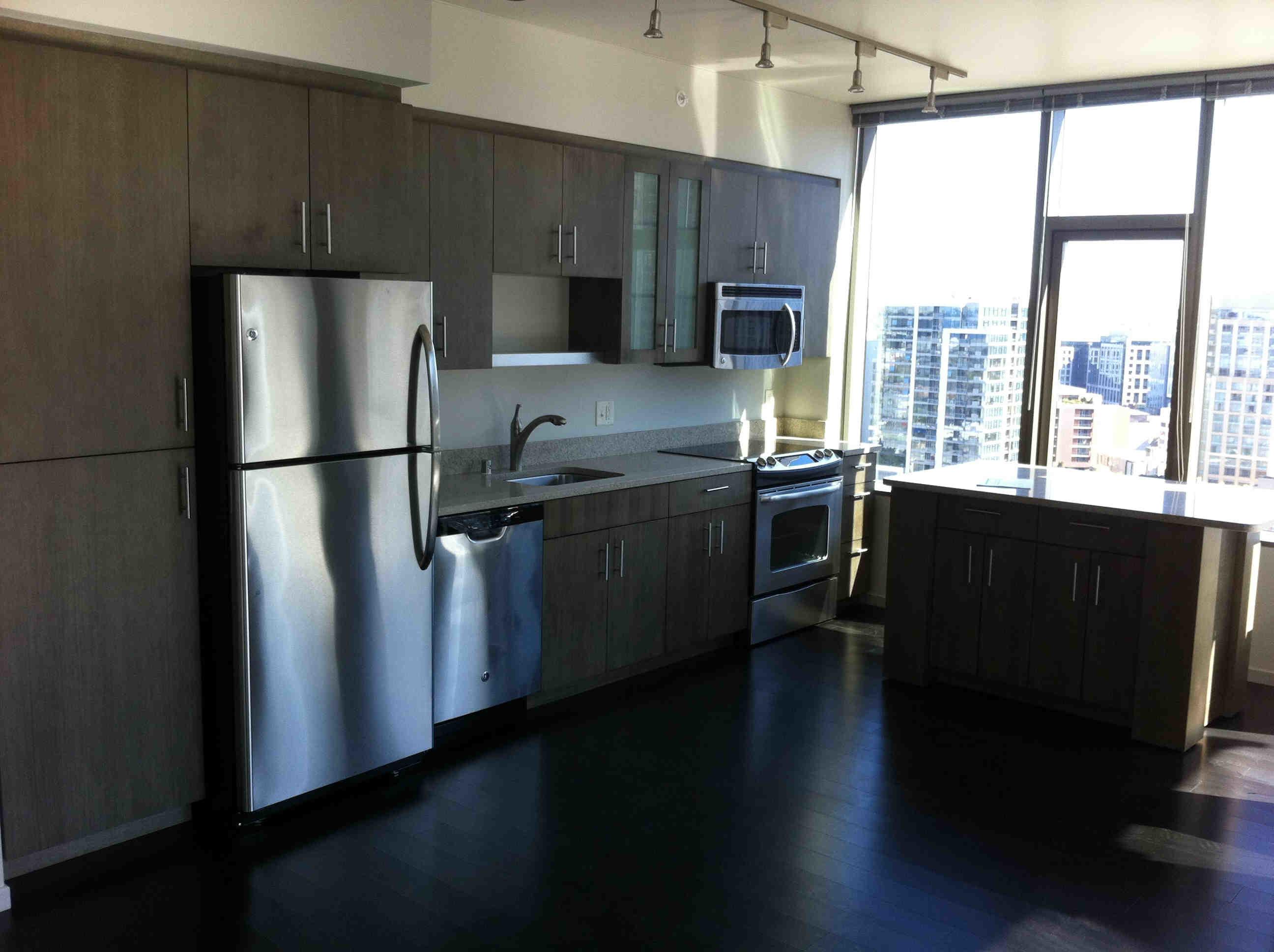 Wood Veneer Kitchen And Bathroom Vanity in Seatle USA