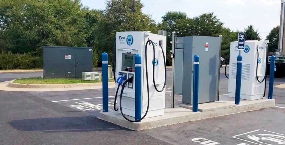 How to Charge a Electric Car in DC Fast Charging Station