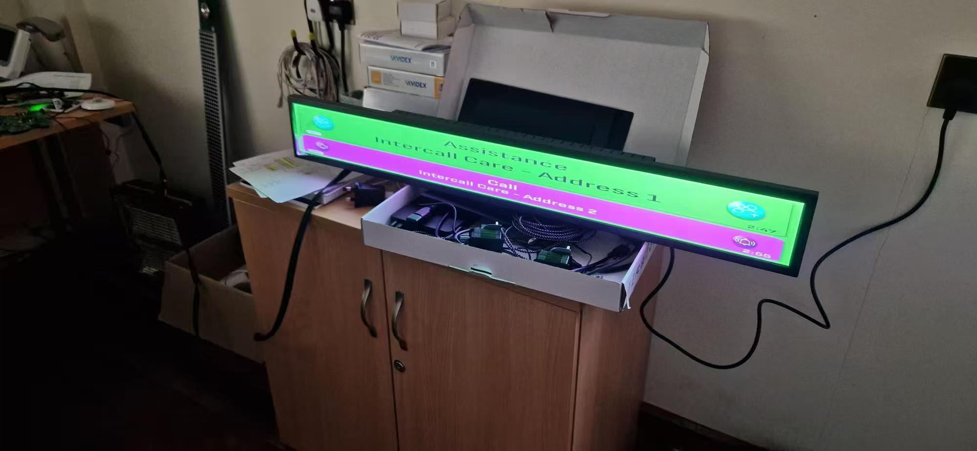 Bar-Type TFT LCDs Empower Smart Care: Long, Narrow Displays Gain Traction in Healthcare Environments