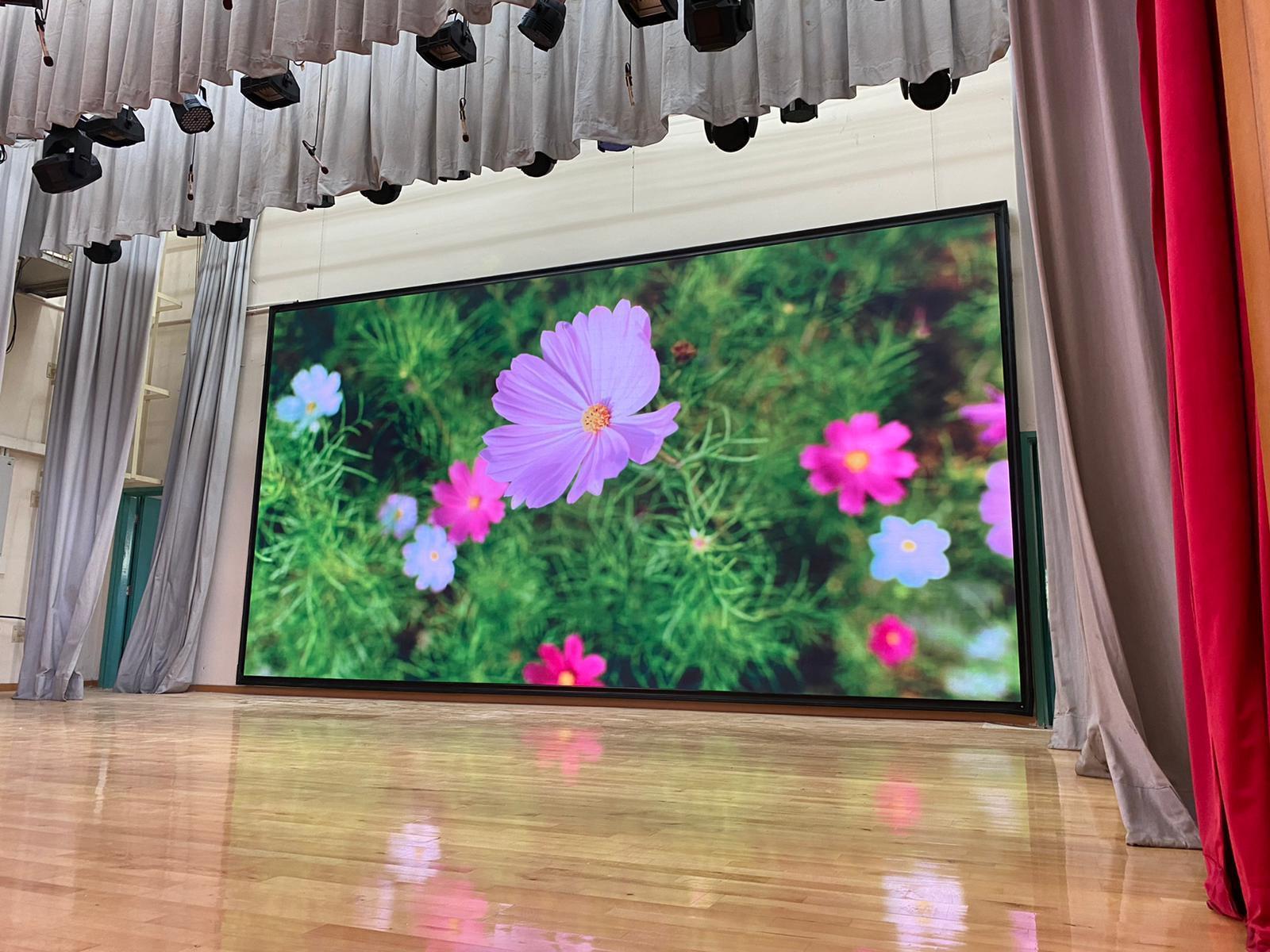 Hong Kong Qingsonghou Baoyuan Middle School Auditorium LED Display - pH1.86 Full Color LED Screen