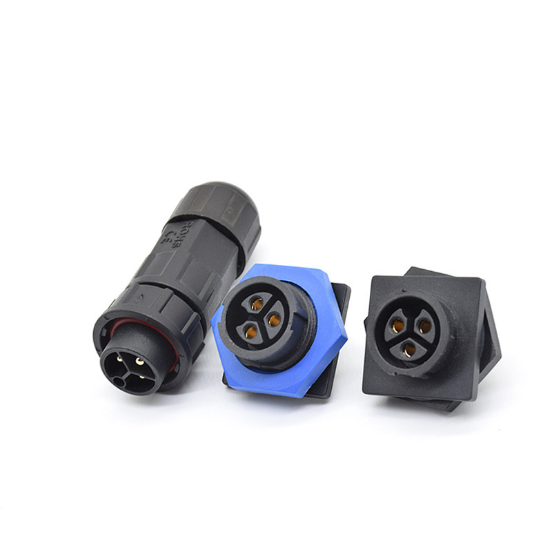 Heavy-Duty Field Applications, Plug and Play: M21 Assembly Plug – A Customized Field Solution for High-Current Connectio