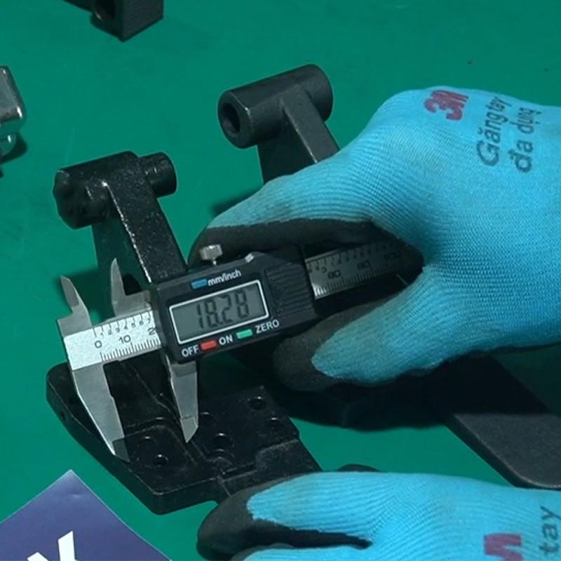 Pneumatic Strapping Tool A19 and A25 are displayed in different sizes
