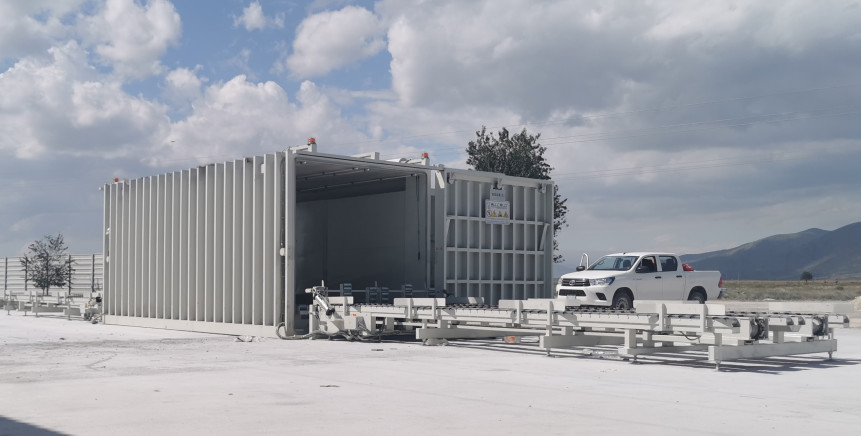 High Quality 14 Pallets Vacuum cooler with auto roller belts installed in Mexico