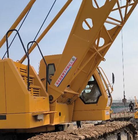 Crawler Cranes Are Used in Power Facility Construction