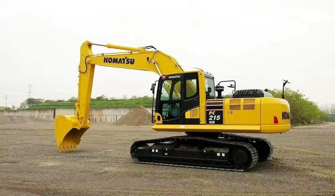 What components are included in the Caterpillar excavator parts catalog?
