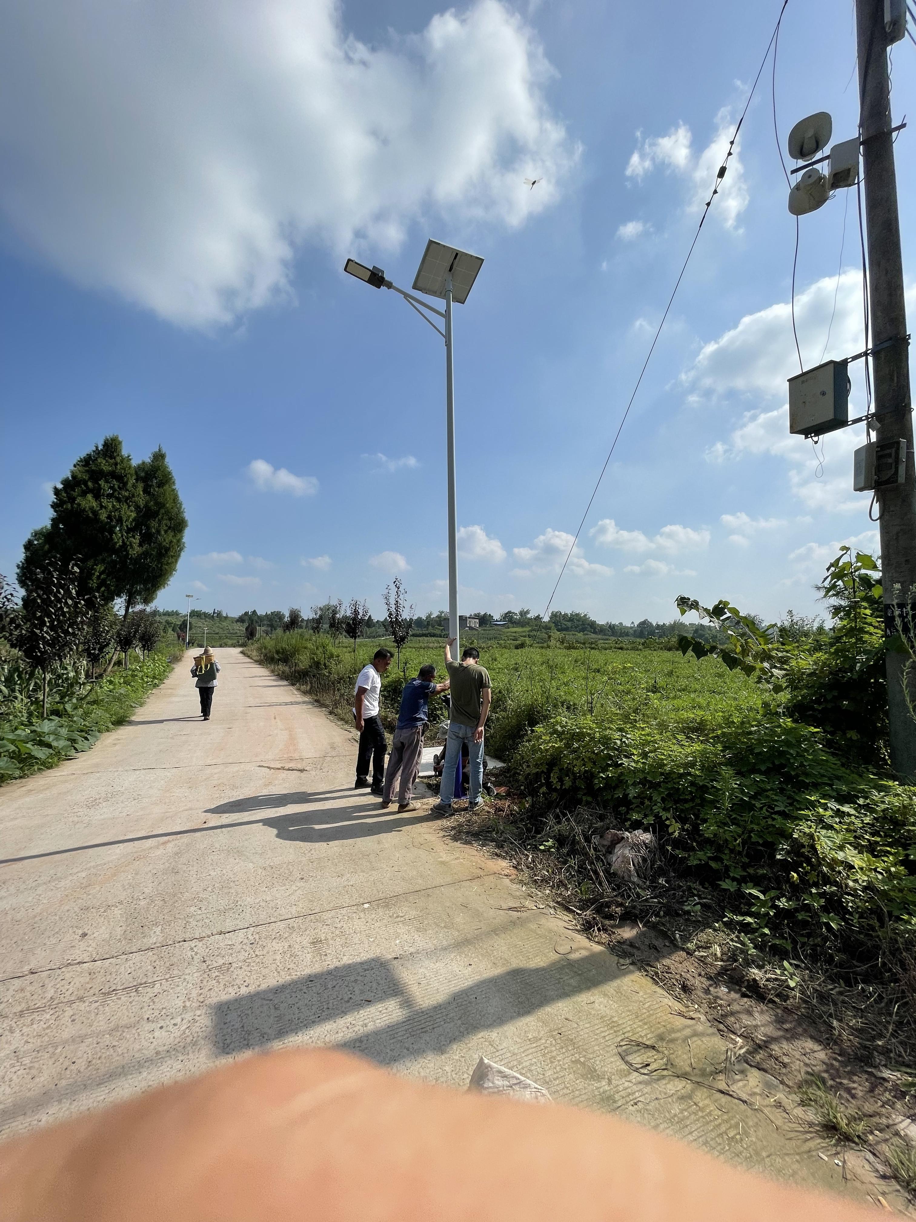 Case of solar lighting on roads in Sichuan, China
