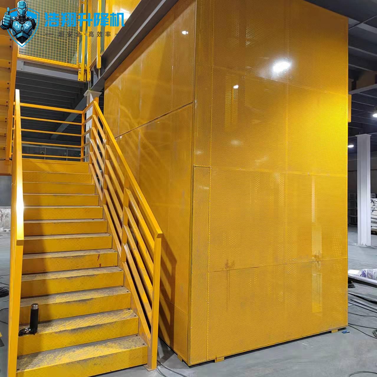 Customized Yellow 3T 6M Perforated Metal Protection Net And Rolling Door Hydraulic Freight Elevator