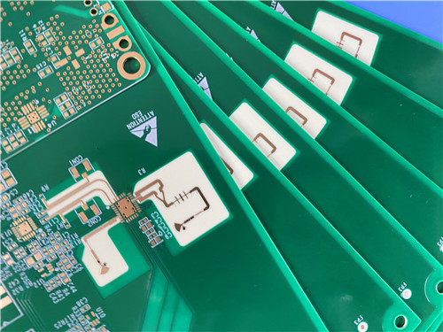 A 2-Layer RO4533 PCB Optimized for Antenna Applications