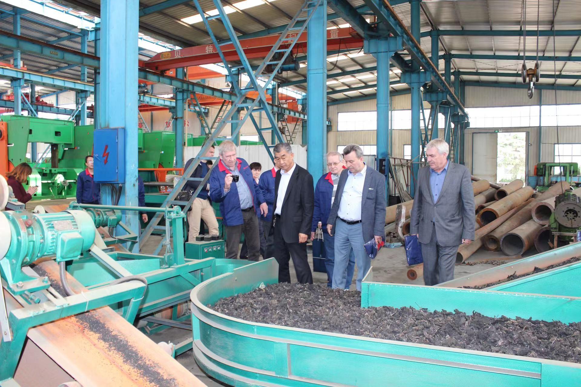 India customer come to our factory check the rubber powder line