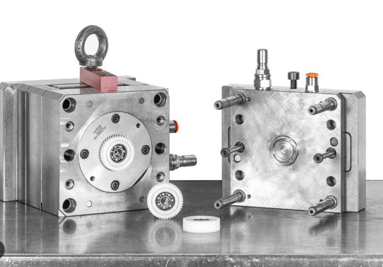 Advanced Molding Techniques Service