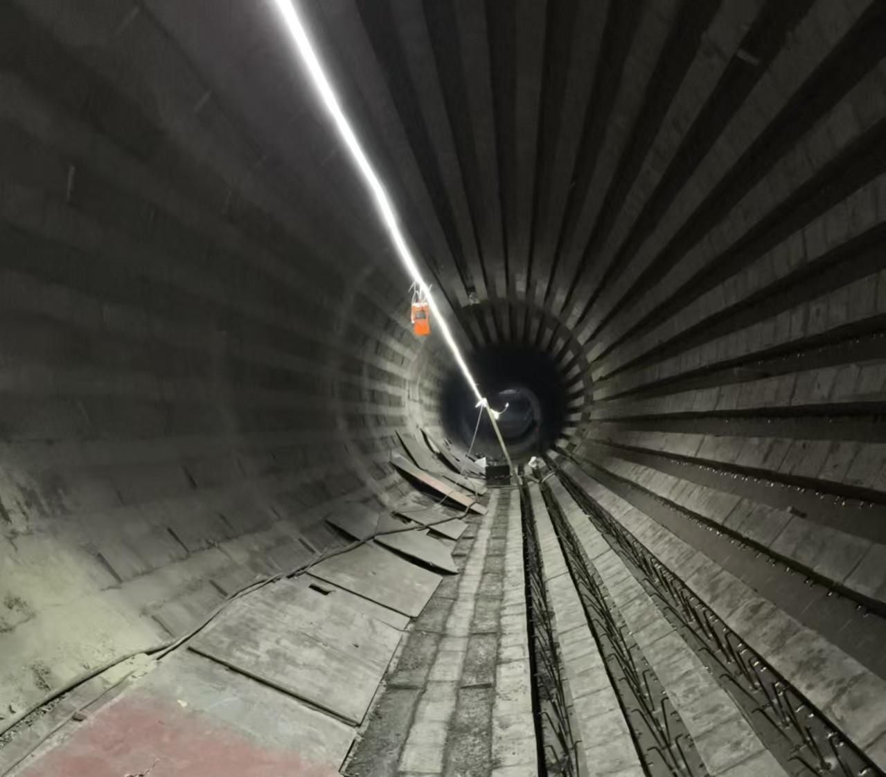 Field installation scenario of hanging furnace bricks