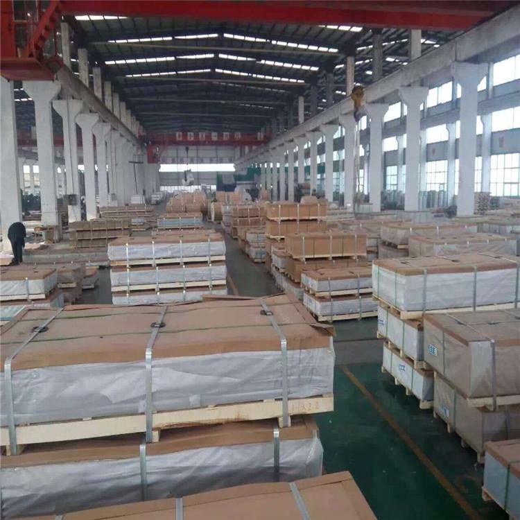 Tanzanian customers come to our factory to visit and inspect