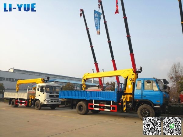 10 Tons Lorry Crane in South Sudan