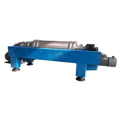 China Stainless Steel Decanter Centrifuge with 5-15 m³/h Capacity 22 Kw Power and 3000 RPM for Industrial Waste Water Treatment for sale
