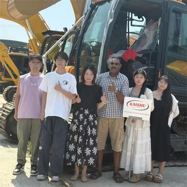 How Two Used Hyundai 220-9 Excavators Successfully Shipped to Port Sudan