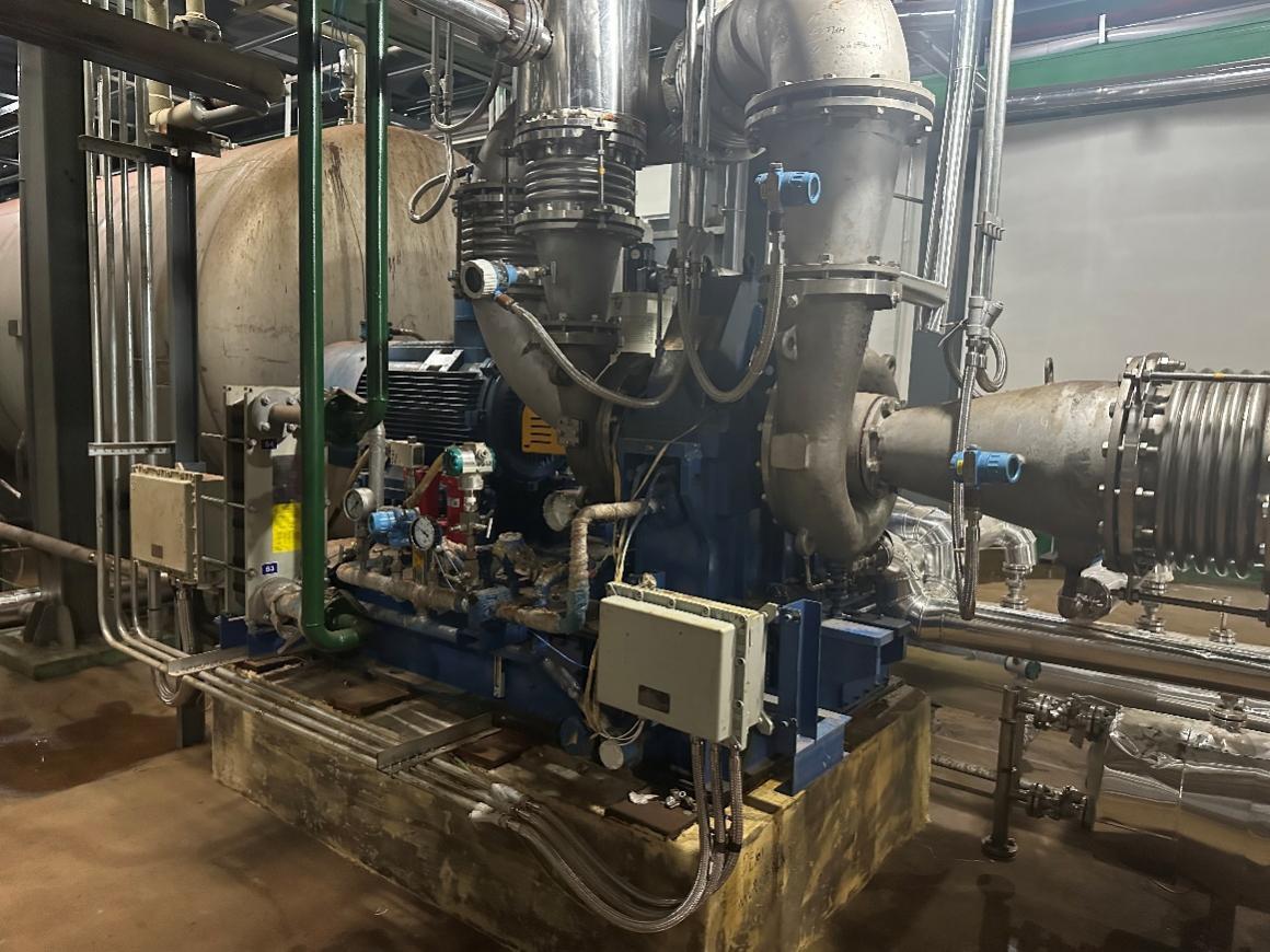 Steam compressor
