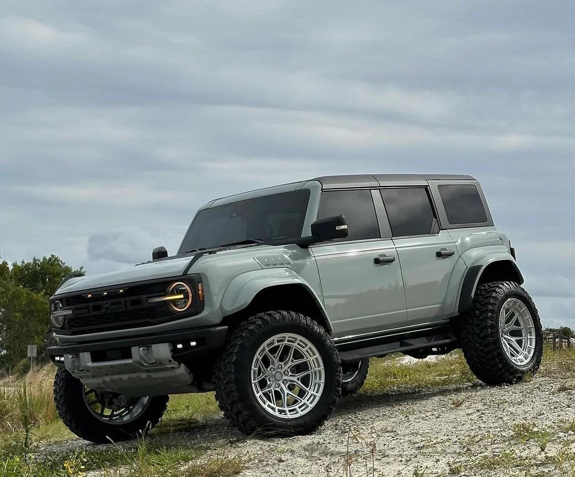 Off-road wheel
