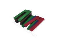 China U Shape Plastic Window Packers 1.5mm-10mm Smooth Surface Durable Window Installers for sale