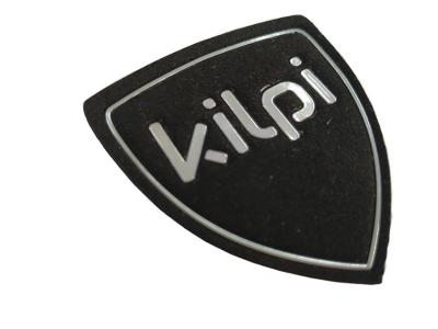 China Metallic Embossed Silicone Rubber Fabric Patch Custom Logo Eco - Friendly for sale