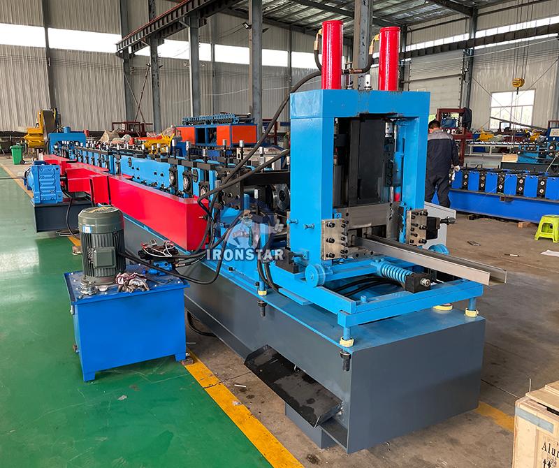 IRONSTAR Fully Automatic CZ Purlin Roll Forming Machine Shipped to Ecuador