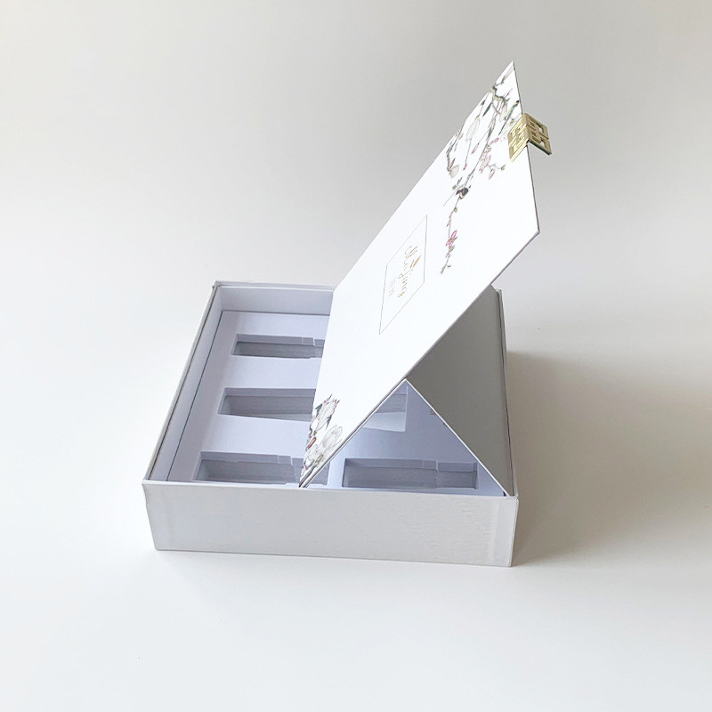 What should we pay attention to when designing packaging boxes?