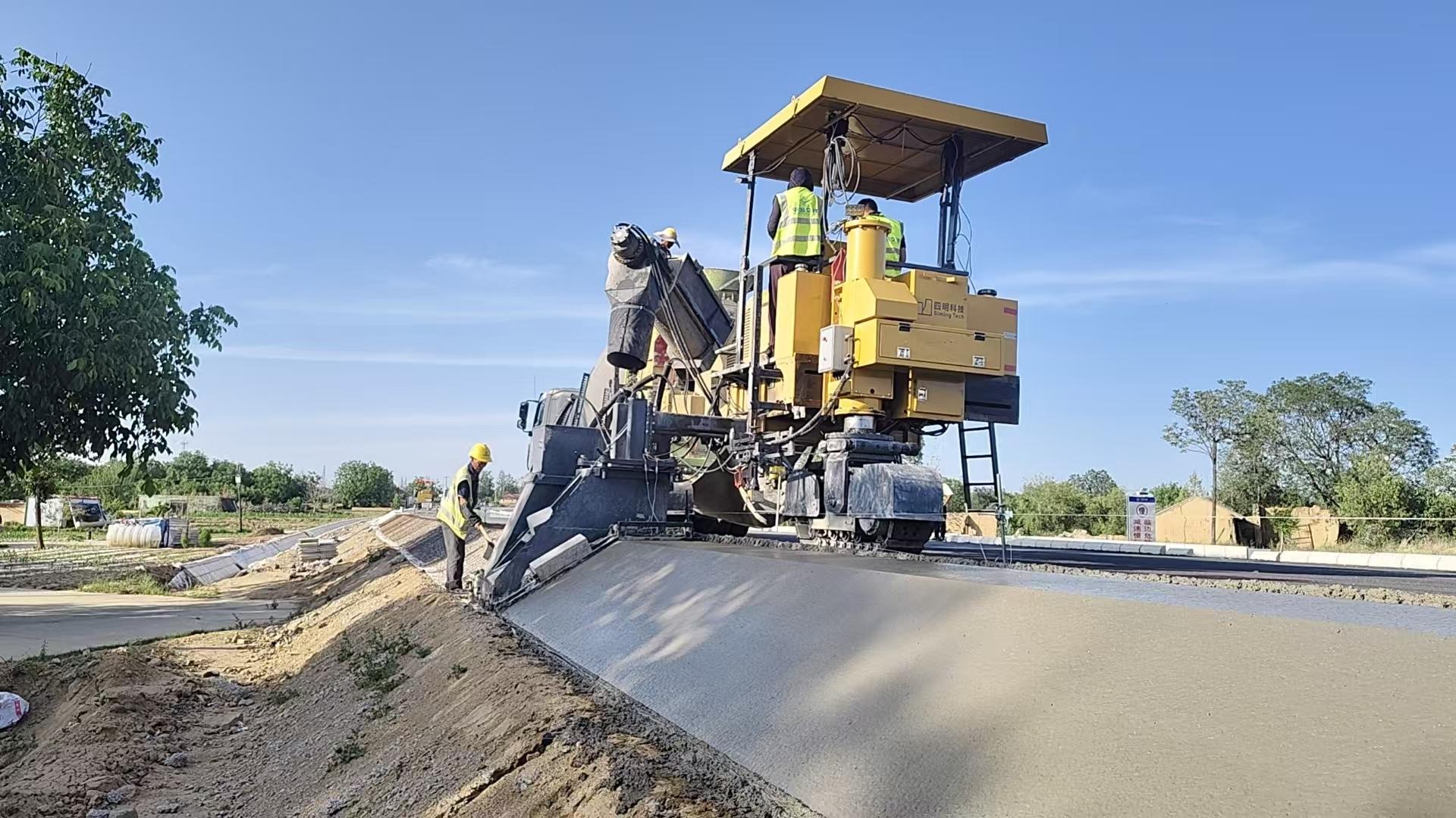 Low Efficiency in Gansu Highway Slope Construction? SMC-5500 Enables High-Quality Continuous Paving