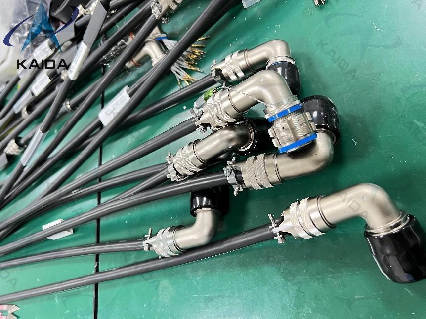 Connectors for High-Speed Railway