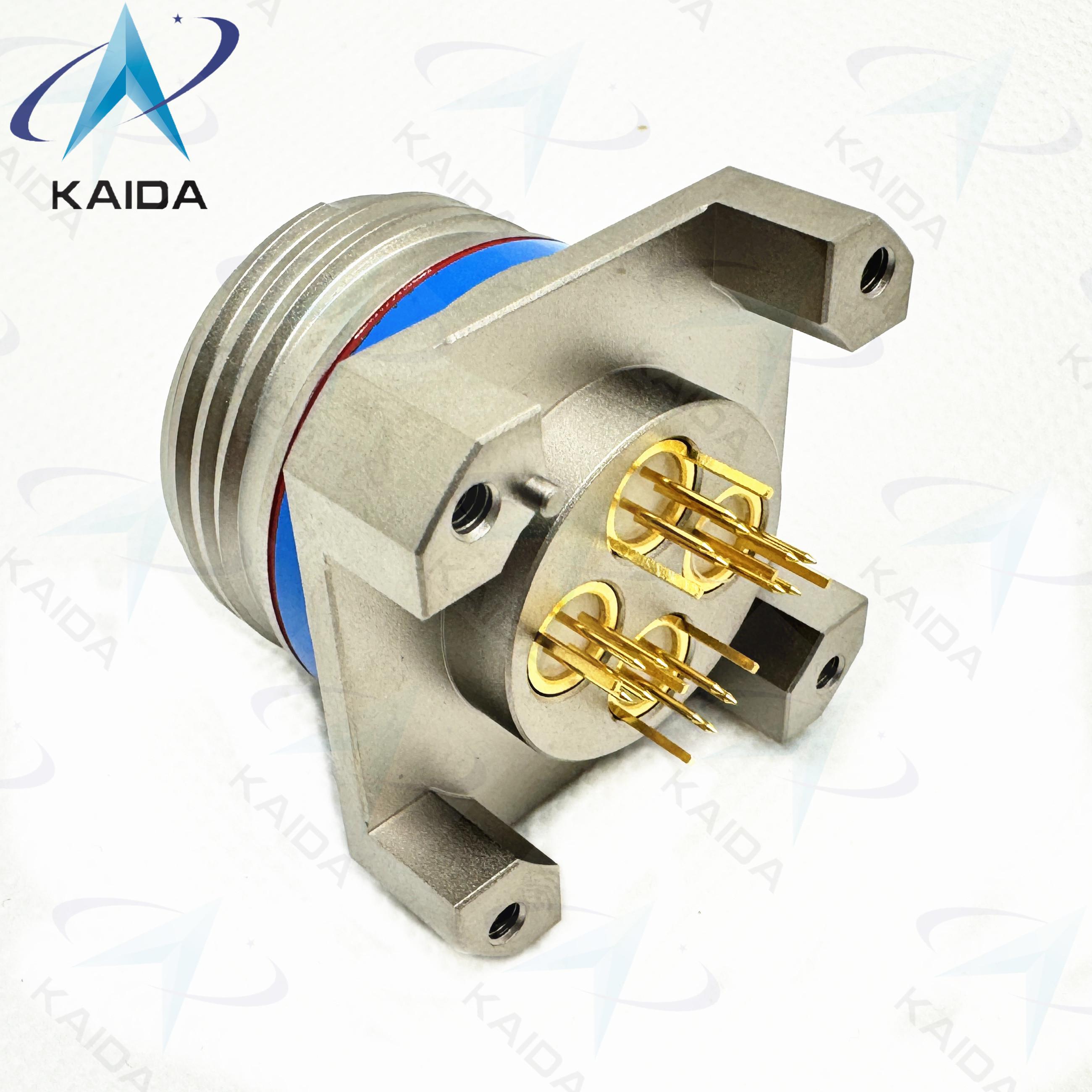 Customed connector with Quadrax PCB Contatcts