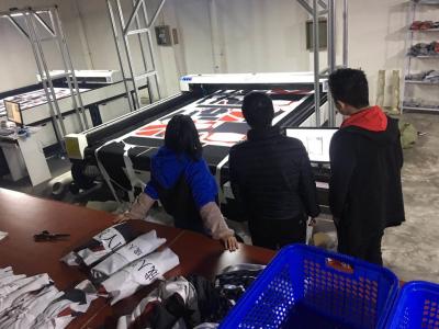 China 1800×1000 Laser Cutter With Camera 100W Vision Laser Cutting Machine for sale