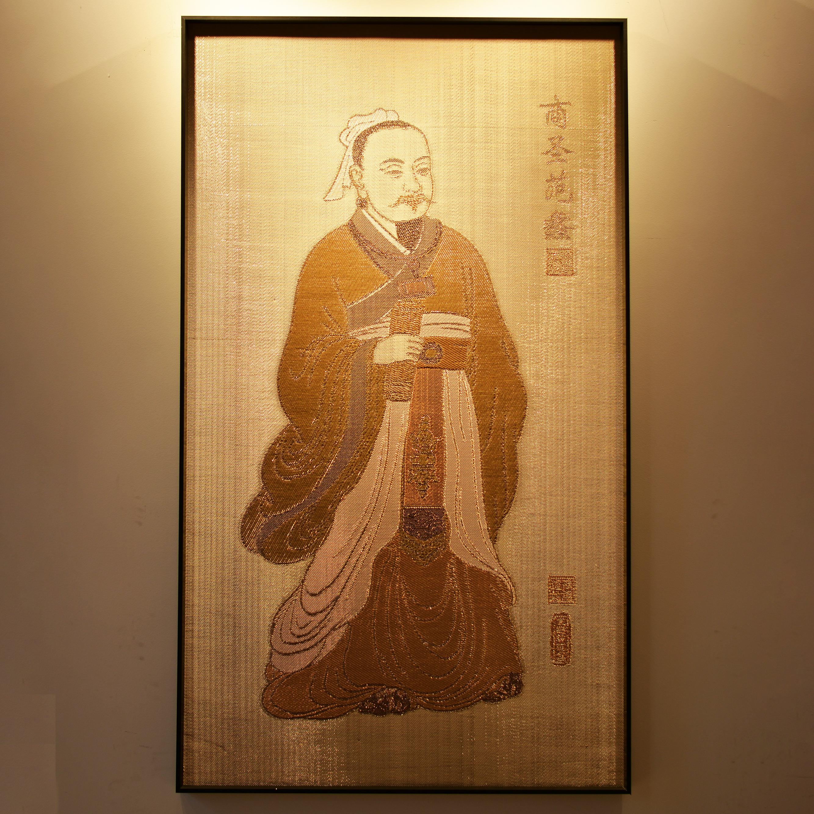Fan Li Metal Mesh Portrait | Custom Light & Shadow Art Installation for Luxury Spaces