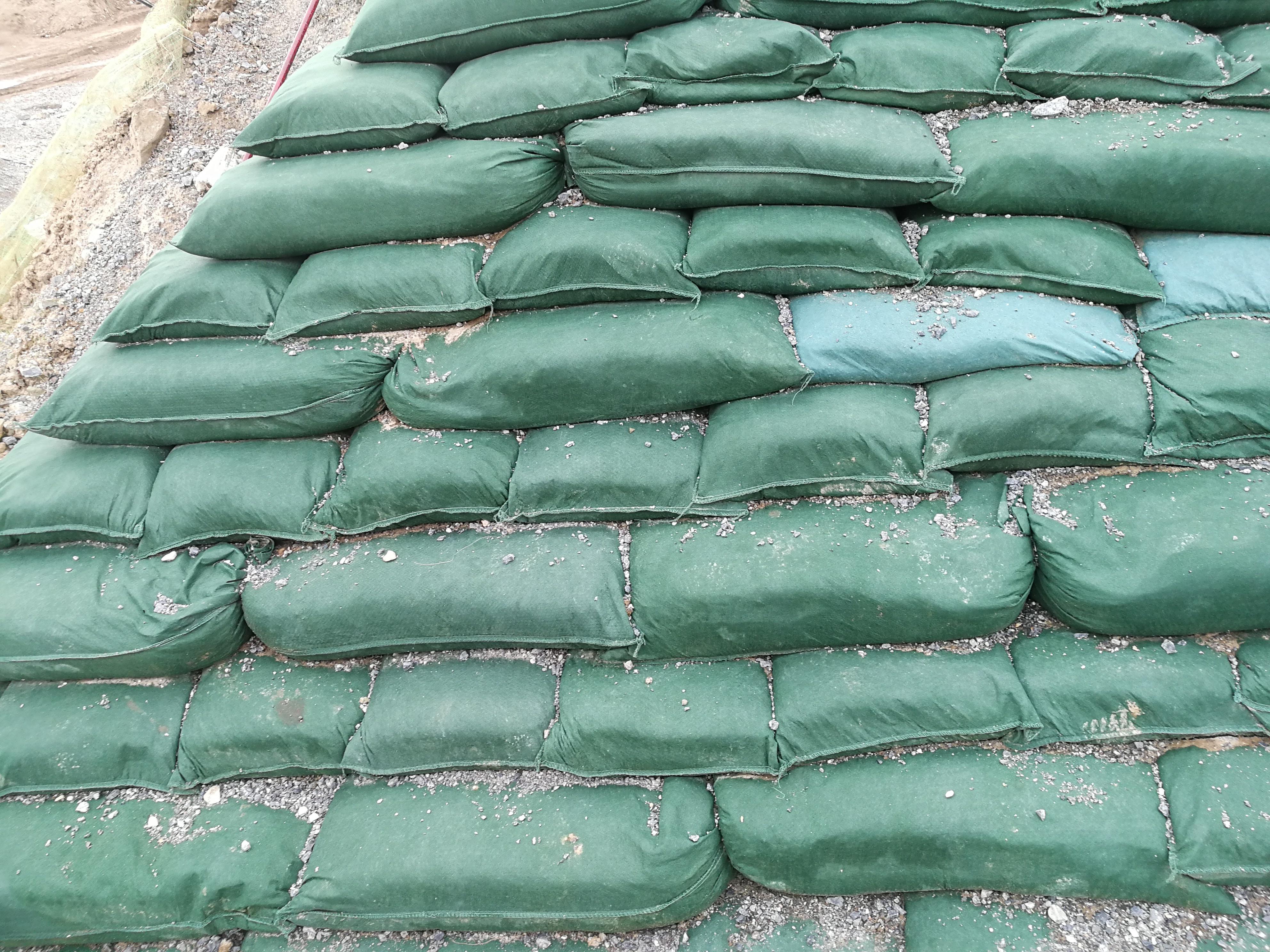 Construction method of geotextile bag