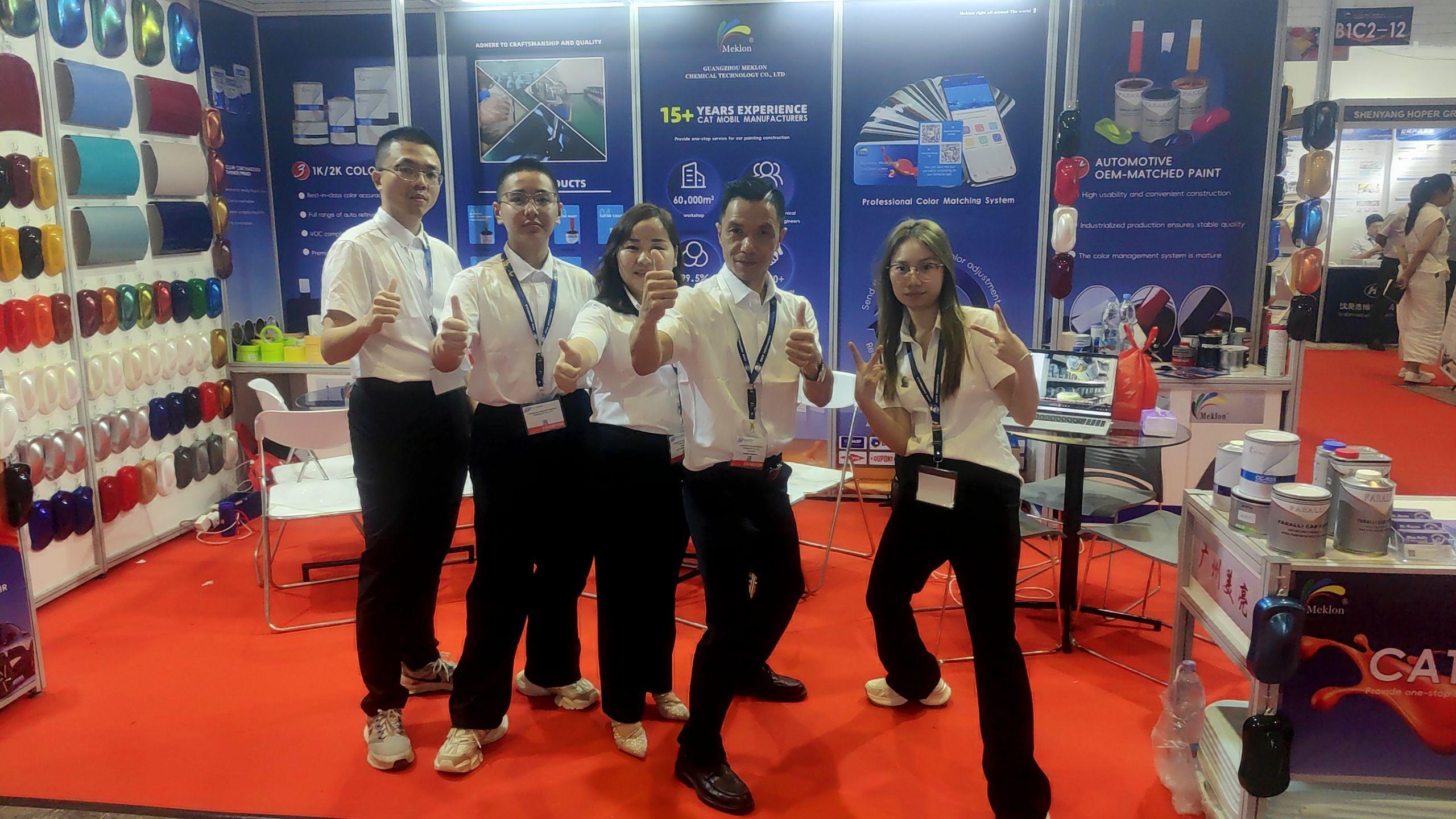Congratulations to Meiliang for successfully closing an order at the hot Indonesian paint fair. I hope to shine in the future!!!